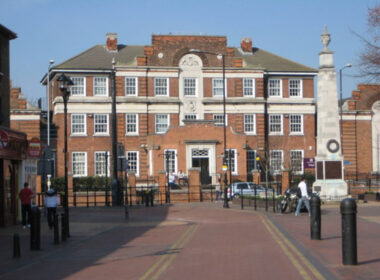 uk arrests three suspected russian agents — police say foreign spies now recruit british proxies grays magistrates' court front war memorial essex england ron galliers/geographorguk grays_magistrates'_court_-_geographorguk_-_1209938 counter-terror swooped two addresses