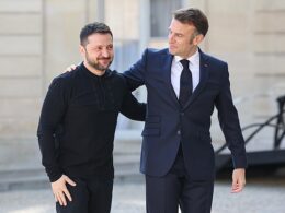 Volodymyr Zelenskyy and Emmanuel Macron in Paris during a March 2025 meeting on Ukraine’s peace and security.