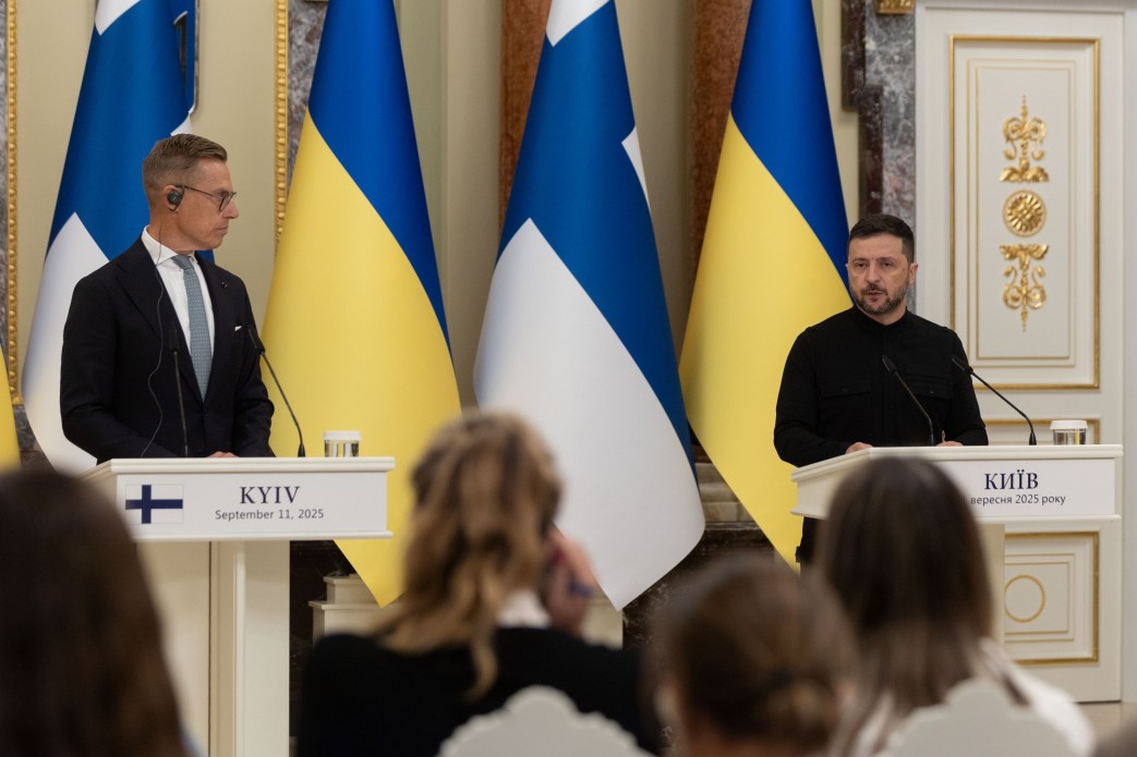 President Zelenskyy speaking at a press conference in Kyiv with Finnish President Alexander Stubb, addressing the Poland drone strike and air defense support.