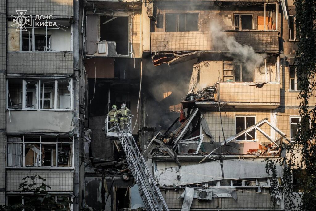 Building in Kyiv damaged in Russian aerial attack on 6-7 August.