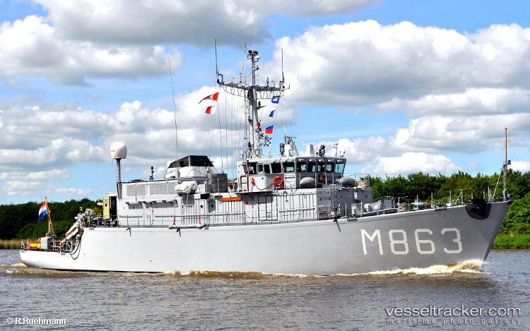 ukraine receives new dutch minehunter — another follow before year ends · post navy ship zrms vlaardingen handed over summer 2025 vesseltracker 1123466 news ukrainian reports