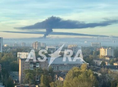 Smoke rises over Yaroslavl as fire breaks out at the Yaroslavnefteorgsintez oil refinery. Local residents shared footage of the incident with Russian Telegram channel Astra.