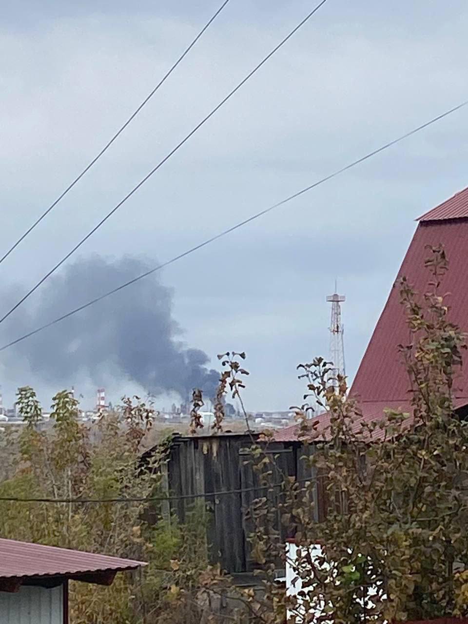 Ukraine strikes the Bashneft-UNPZ oil refinery 1,400 km deep in Russia on 11 October.
