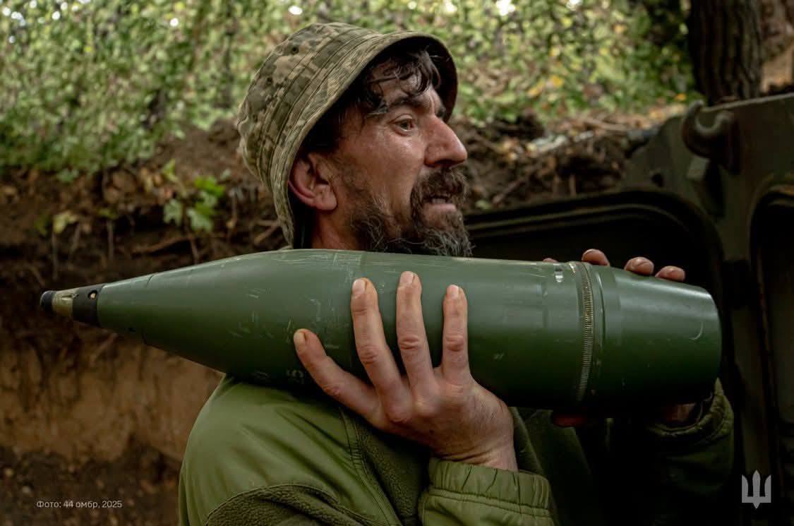 stop fighting now talk borders later rfe/rl uncovers eu’s hush-hush plan lock russia-ukraine war place · post ukrainian gunner carrying artillery shell ukrianian army's 44the brigade 557636532_11 56083976704679_3983142411700682249_n leaked 12-point