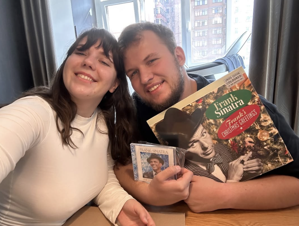 "Our last photo together. We were so happy here, tired from unpacking wedding gifts. We planned to listen to Sinatra on a record player this Christmas. I'm sorry we won't do this together," Bohdana captioned their final photo together. Photo: @bogdanavityaz/ Instagram