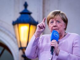 spiegel merkel-era germany trained russian troops just before russia's 2014 crimea invasion · post angela merkel during event mecklenburg 1 2025 jens büttner/dpa picture-alliance d743ebb_upload-1-lwsa20uto7bc-043-dpa-pa-250701-99-330791-dpai (3) pushed military exports moscow