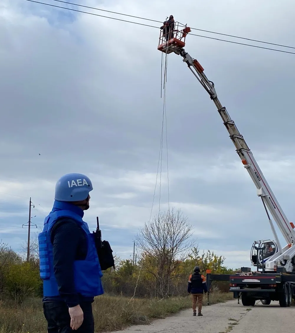 IAEA brokers local ceasefire to fix Zaporizhzhia NPP power lines after record 4-week blackout