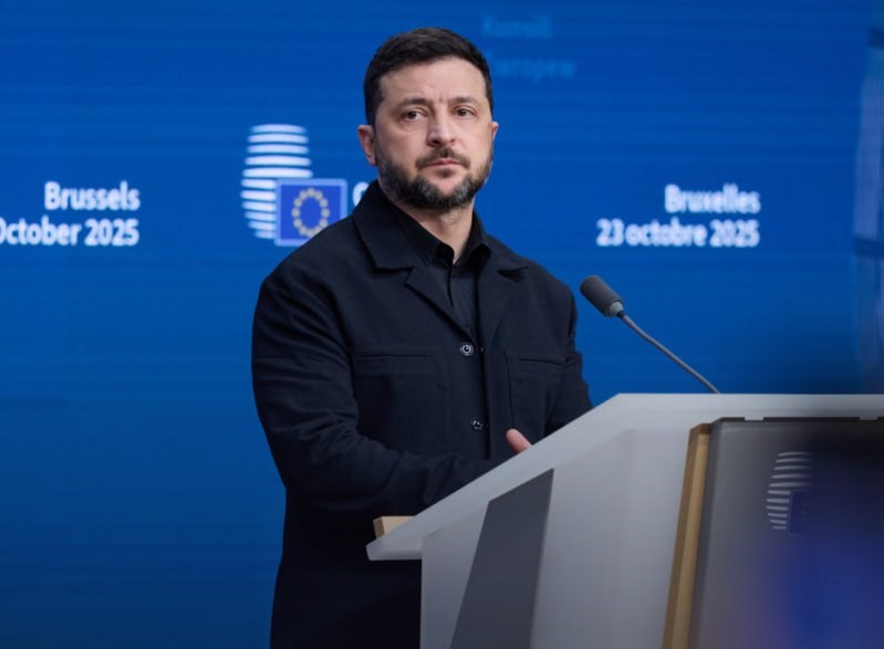 Ukrainian President Volodymyr Zelenskyy speaks on the sidelines of the European Council summit in Brussels on 23 October, 2025.