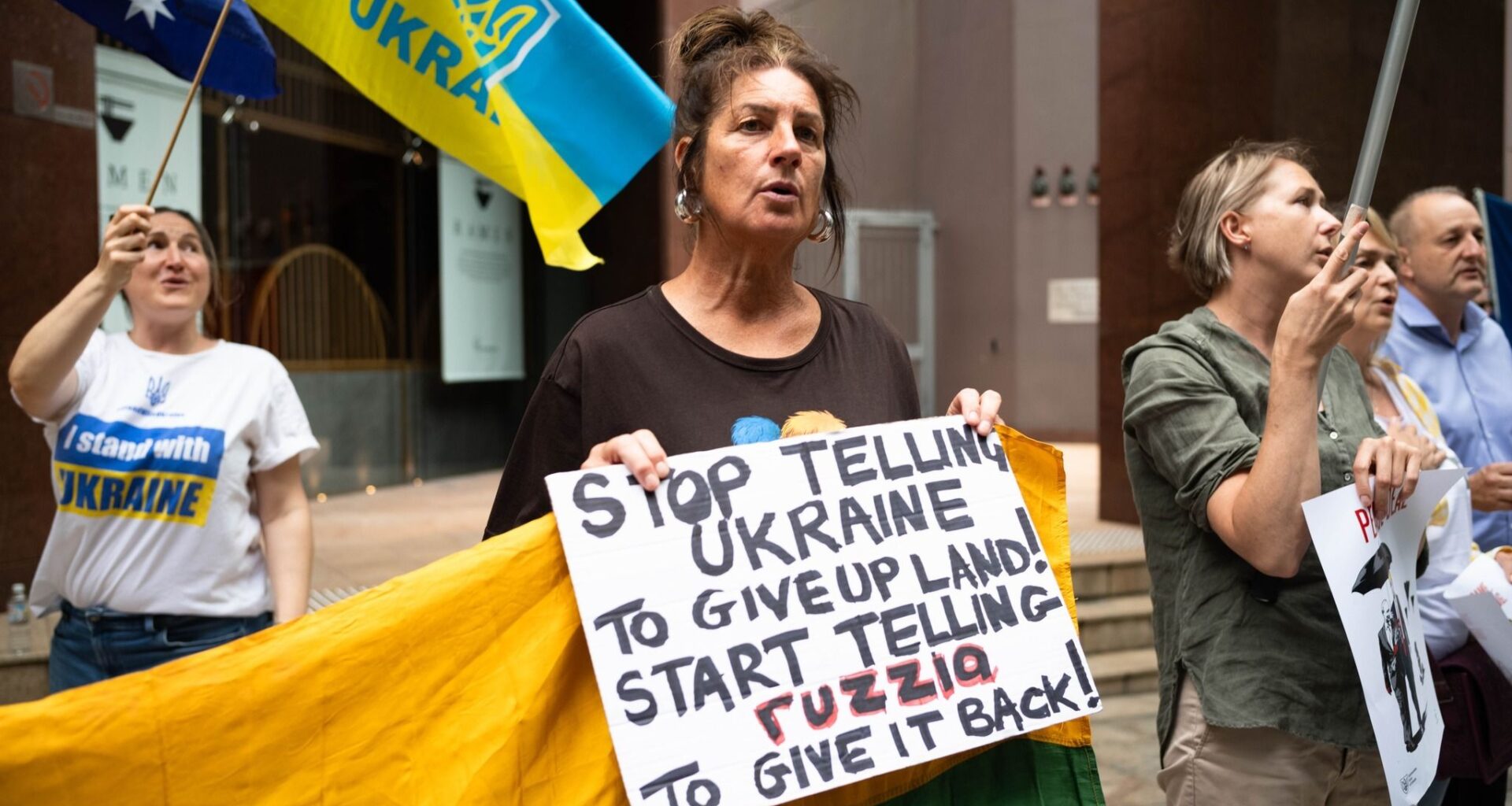 Trump peace plan ukrainian protests