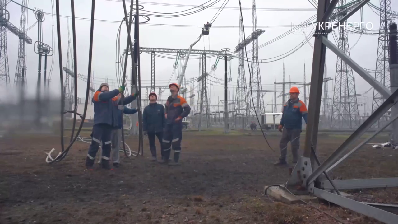 Repair workers at a Ukrainian energy site damaged after a Russian attack. Screenshot from video: Ukrainian Ministry of Energy