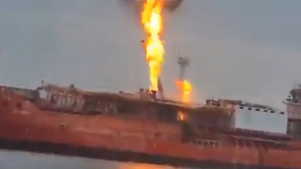 Fire on a ship near Izmail