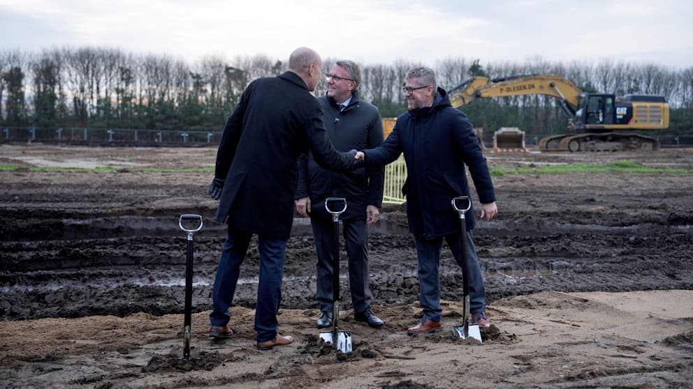 first nato denmark lets ukraine set up missile fuelfactory near skrydstrup airbase · post danish economy minister morten bødskov (center) haderslev municipality mayor mads skau (left) fire point director viacheslav