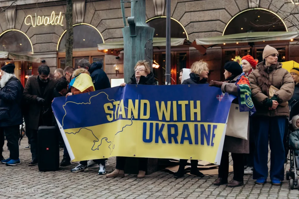 Russia hunts kills protest targets civilians with drones stop human safari save kherson children drones stand with Ukraine support ukrainian flag