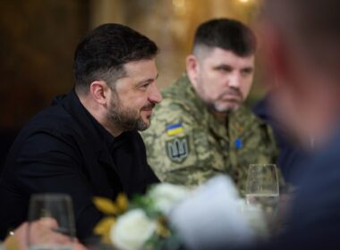 zelenskyy tells trump ukraine wants 30-50-year guarantees foreign troops enforce · post ukrainian president volodymyr during meeting mar-a-lago florida 28 2025 president's office g9sxcmjxiaaptxn news reports
