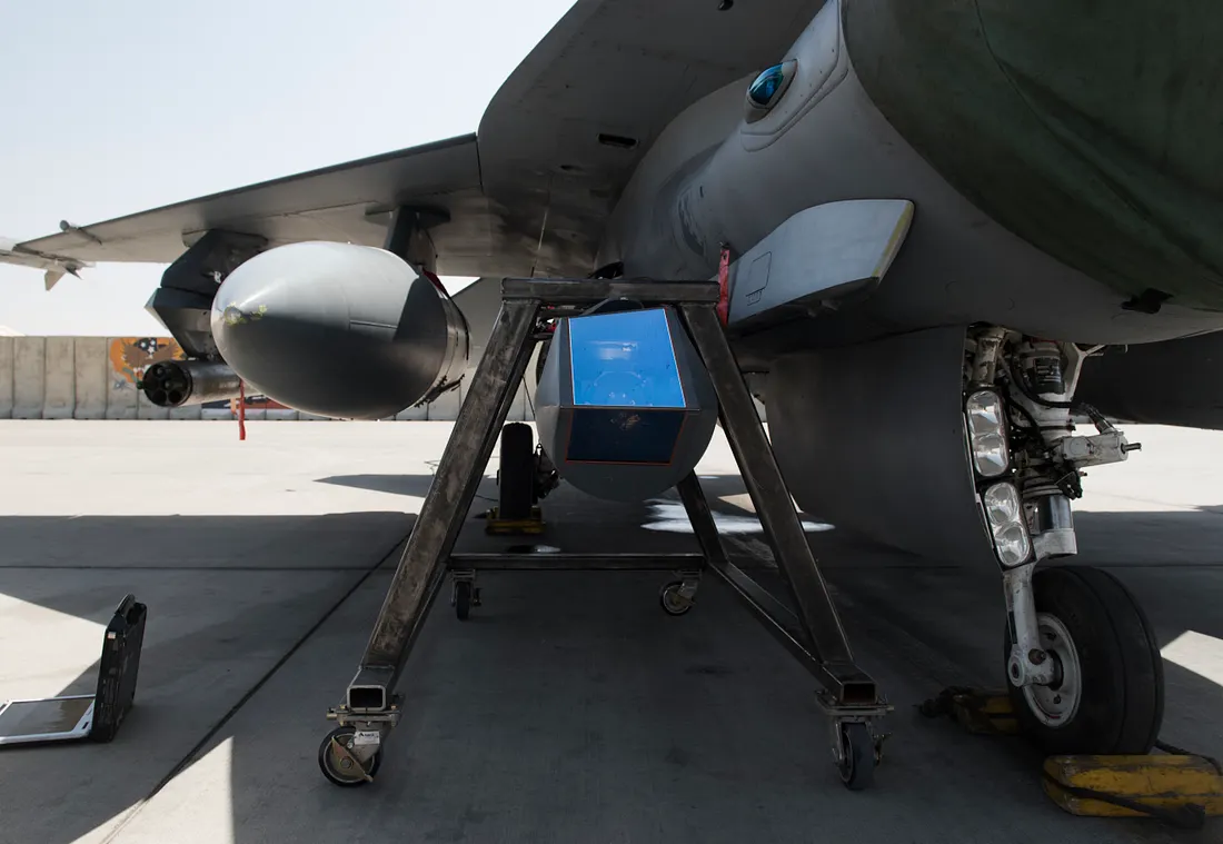 Sniper pod laser-guided F-16 APKWS rockets.