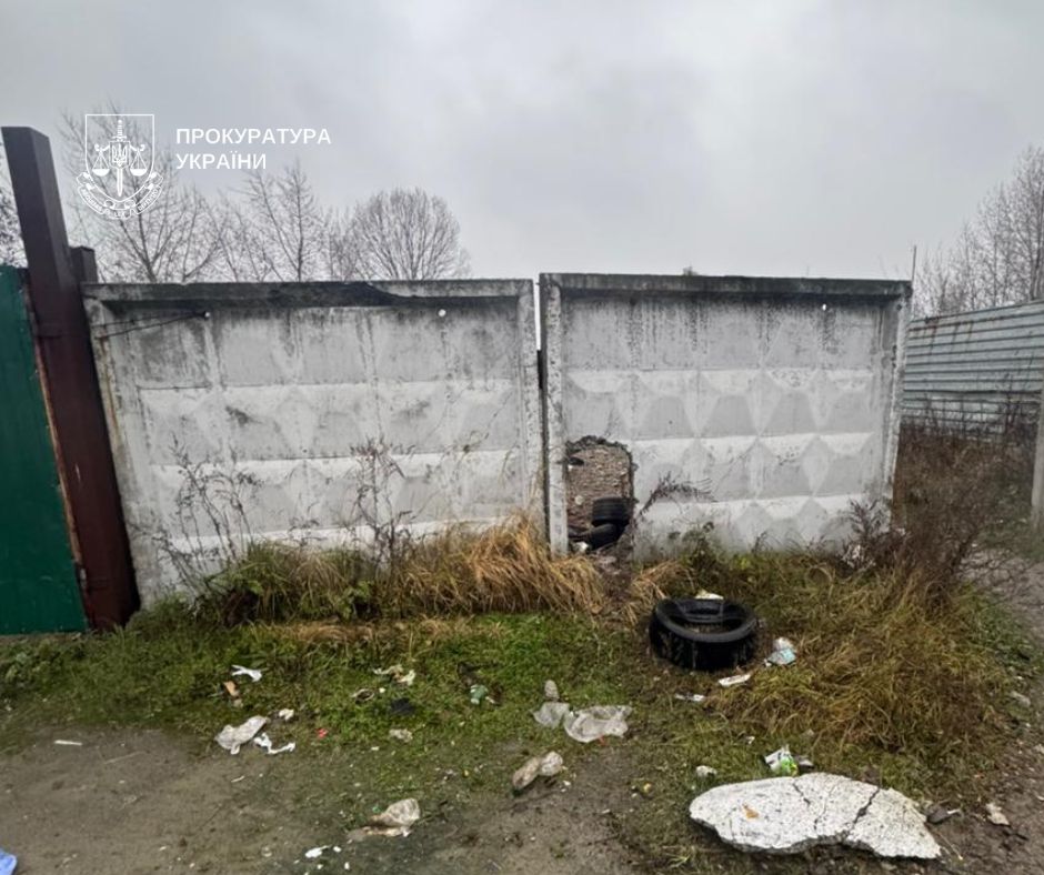 Site of a bombing in Kyiv's Darnytskyi district on 11 December, 2025, being investigated as a terrorist attack. Photo: Kyiv City Prosecutor’s Office