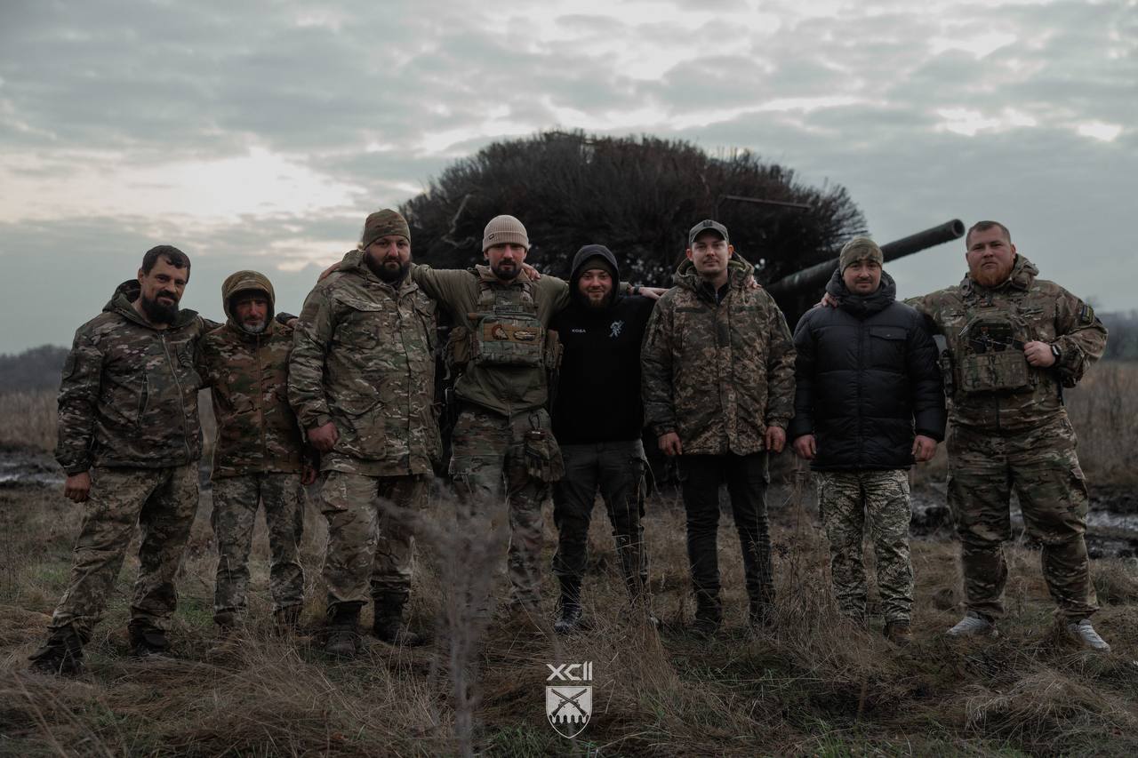 ukraine's 92nd assault brigade captures russian porcupine tank wrapped mesh cables (photos) · post soldiers ukraine’s separate stand front captured t-80bvm after operation 5418392722319544792 ukraine news ukrainian reports