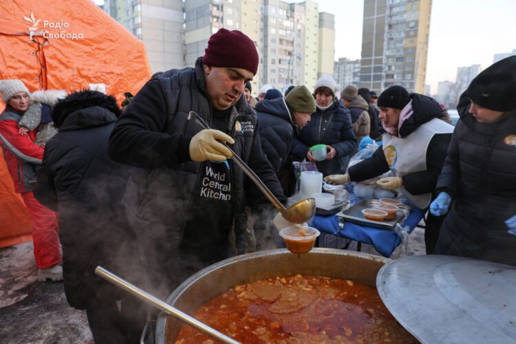 Ukrainian Railways, solidarity, Kyiv, utility workers