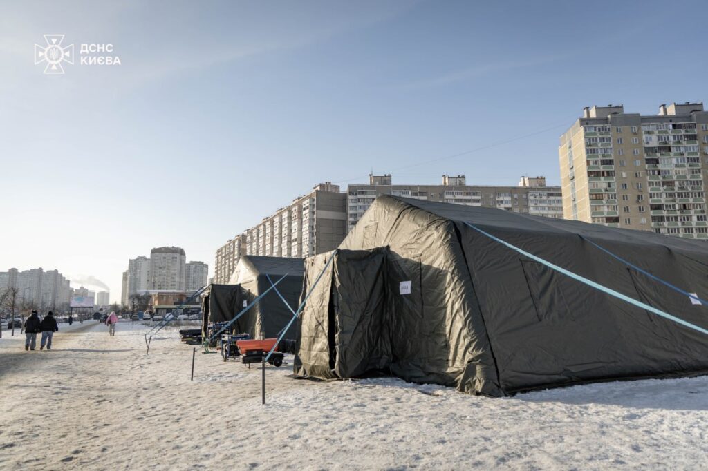 Kyiv's Winter Crisis: 1,700 Towers Still Lack Heat After Attacks