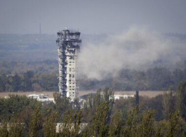 Ukraine Commemorates Defenders of Donetsk Airport