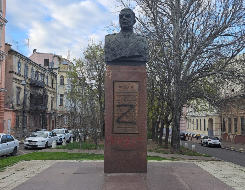 monument of soviet marshal malinovsky in odesa