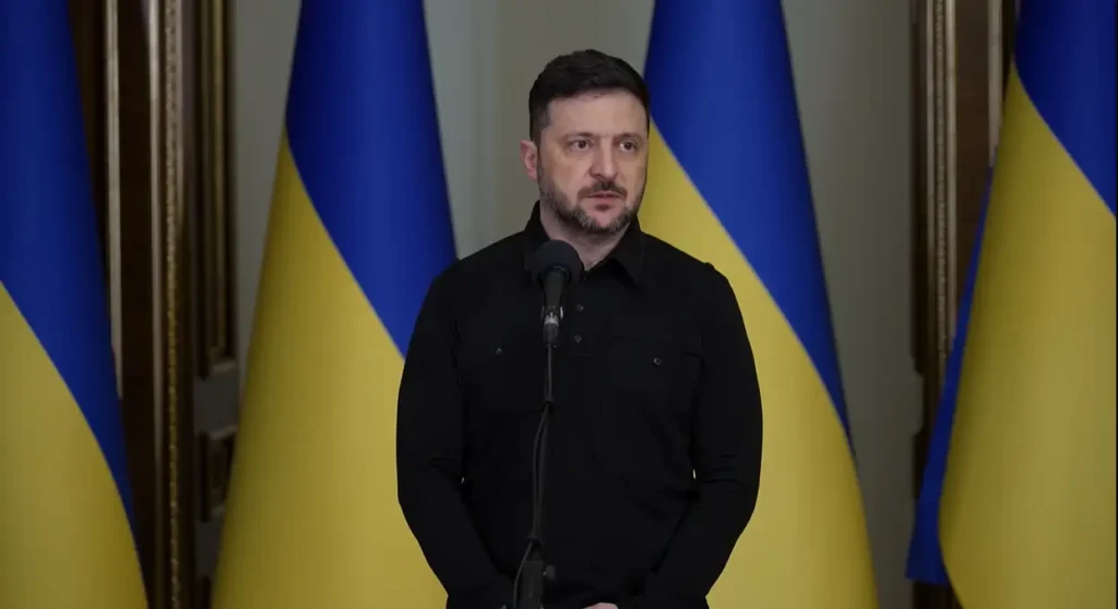 Ukraine to Discuss War's "Toughest Questions" in Paris Talks