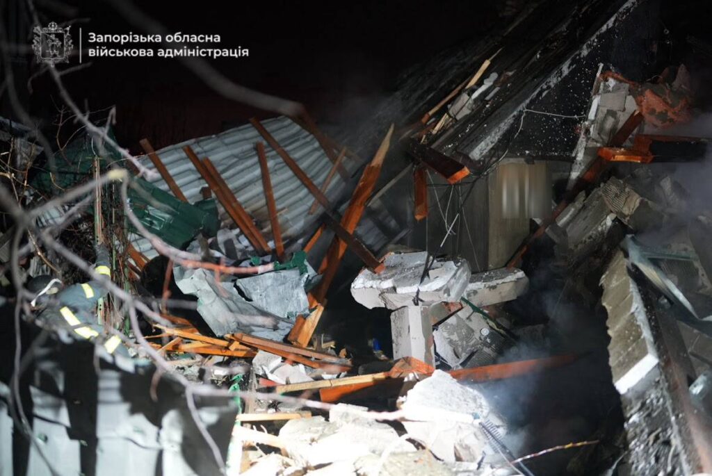 Site of a Russian drone strike on a Zaporizhzhia residential area, 20 January 2026. Photo: Zaporizhzhia Regional Military Administration