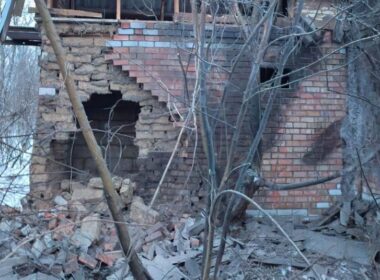 russia continues daily strikes kyiv’s power infrastructure –15°c frosts persist · post damage residential building nikopol district dnipropetrovsk oblast following russian attacks 14 2026 наслідки обстрілів нікопольського району дніпропетровщини січня