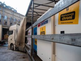 Generators from Warsaw are delivered to Kyiv for deployment to residential buildings affected by power and heating outages during Russian attacks on the energy system. Photo: Vitali Klitschko