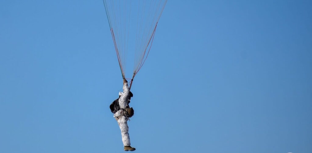 A Ukrainian soldier during the training. Image by the 199th Airborne Training Center