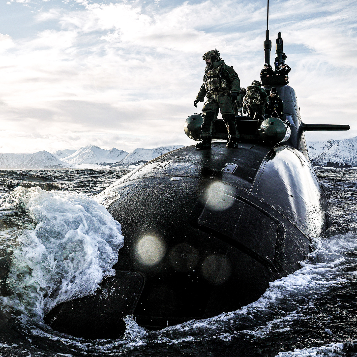 The UK Commando Force works with the German Submarine Service during Exercise Cold Response 2026. Source: UK MOD