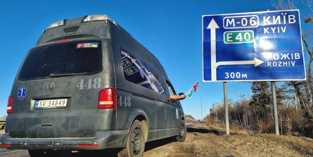one of the vehicles donated by freedom convoy norway on the way to kyiv