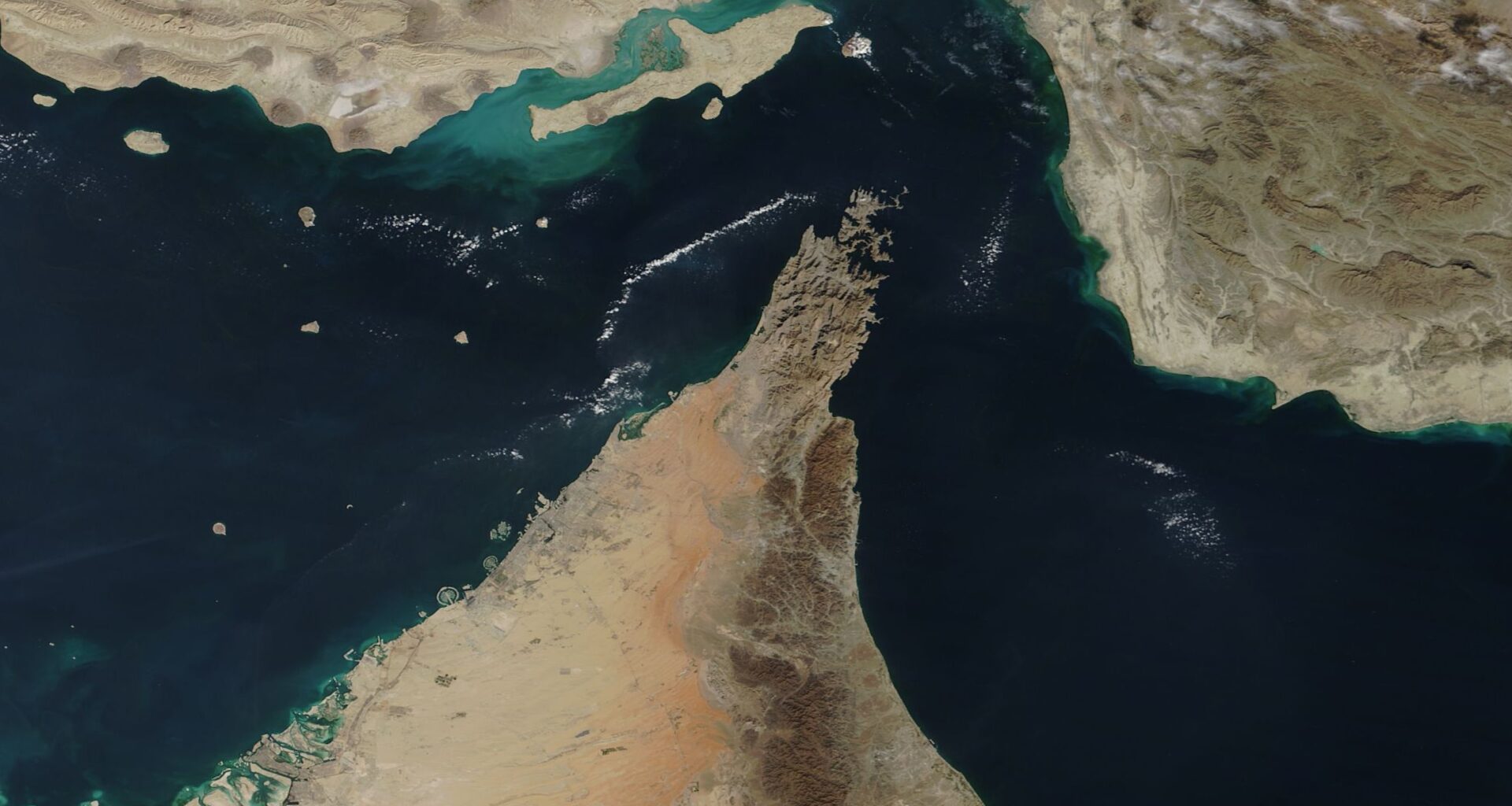 strait of hormuz between iran and oman carries one quarter of the seaborne oil trade in the world