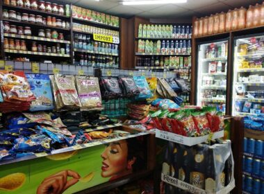 a store belonging to the russian krasnoye & beloye chain