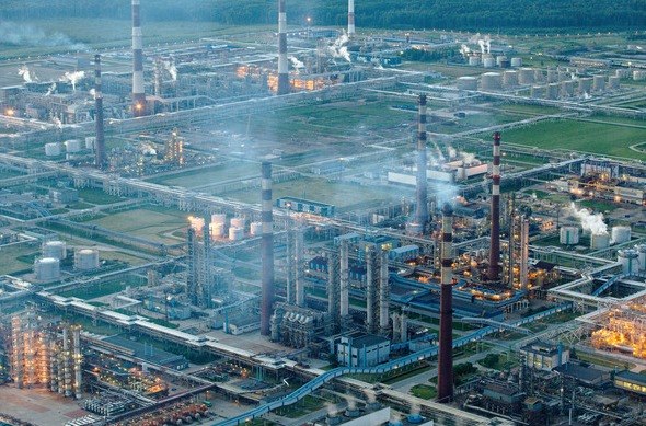 The Kirishi refinery, known as KINEF – one of Russia’s three largest oil processing plants. Photo: Exilenova+