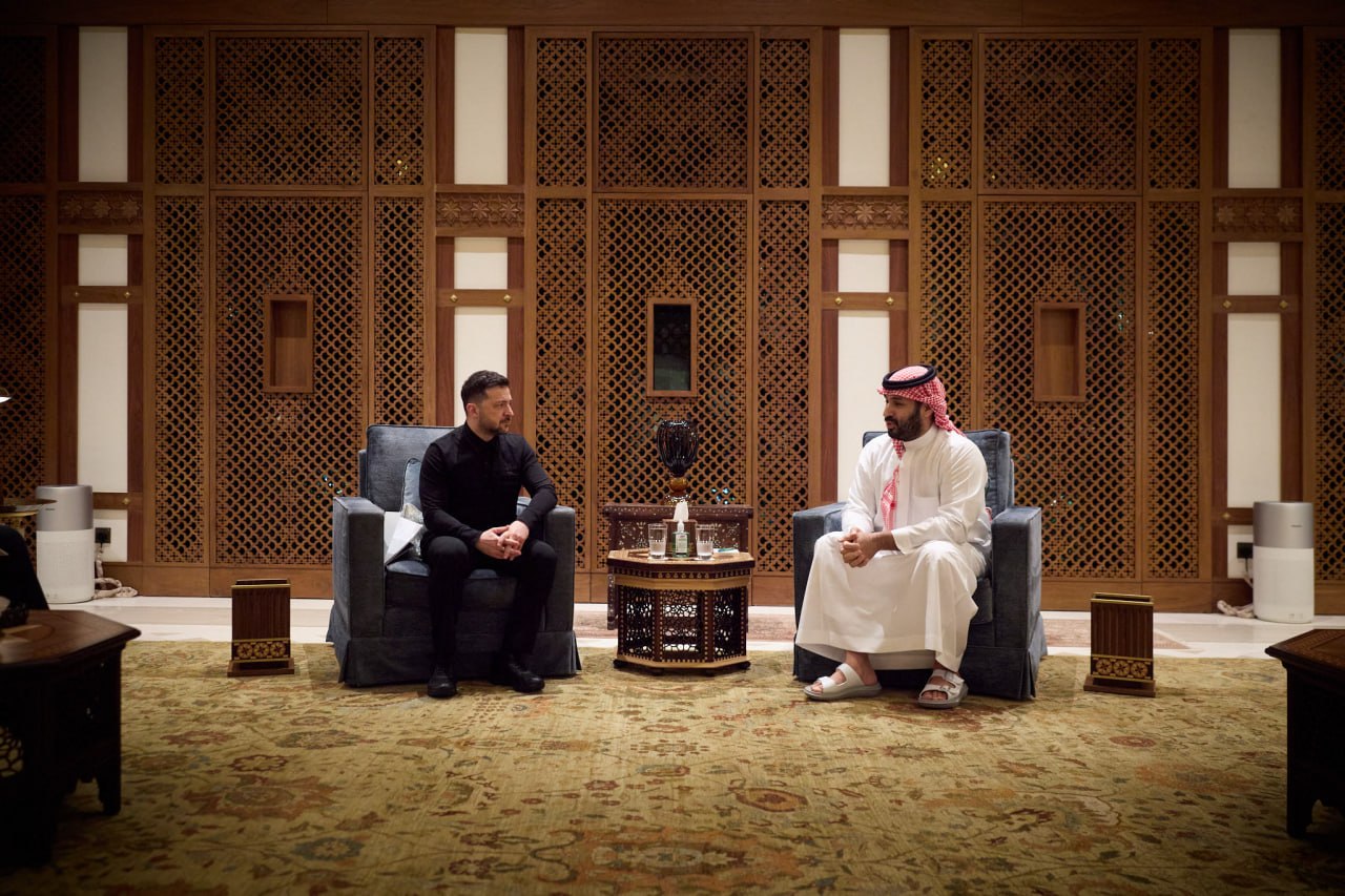 Ukrainian President Volodymyr Zelenskyy at a meeting with Crown Prince of Saudi Arabia Mohammed bin Salman Al Saud. Source: Zelenskiy