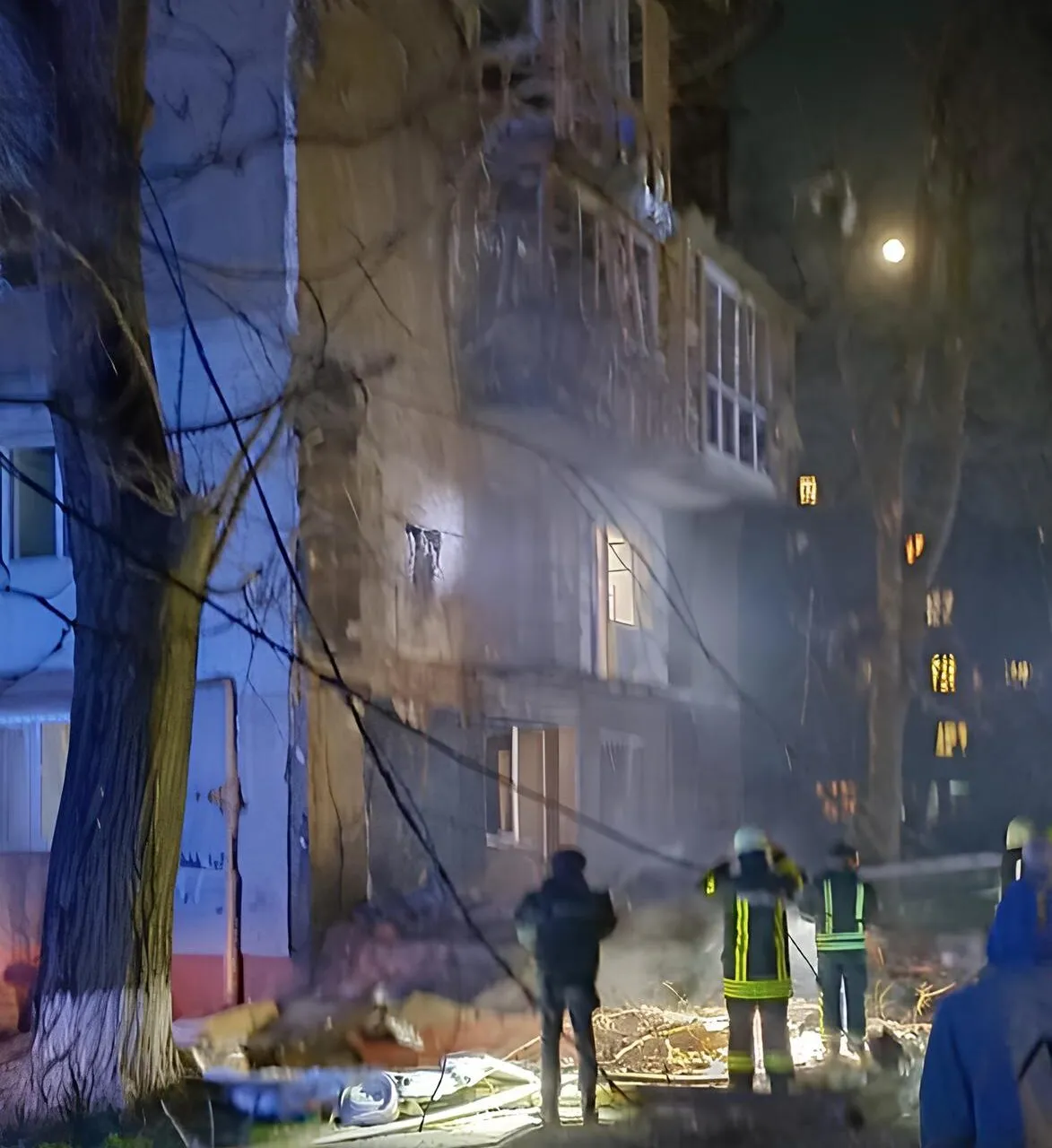 fewer russian drones last night that's when ukraine starts watching skies more carefully · post aftermath drone strike residential building odesa's khadjibeysky district 5 2026 наслідки російської атаки на одесу