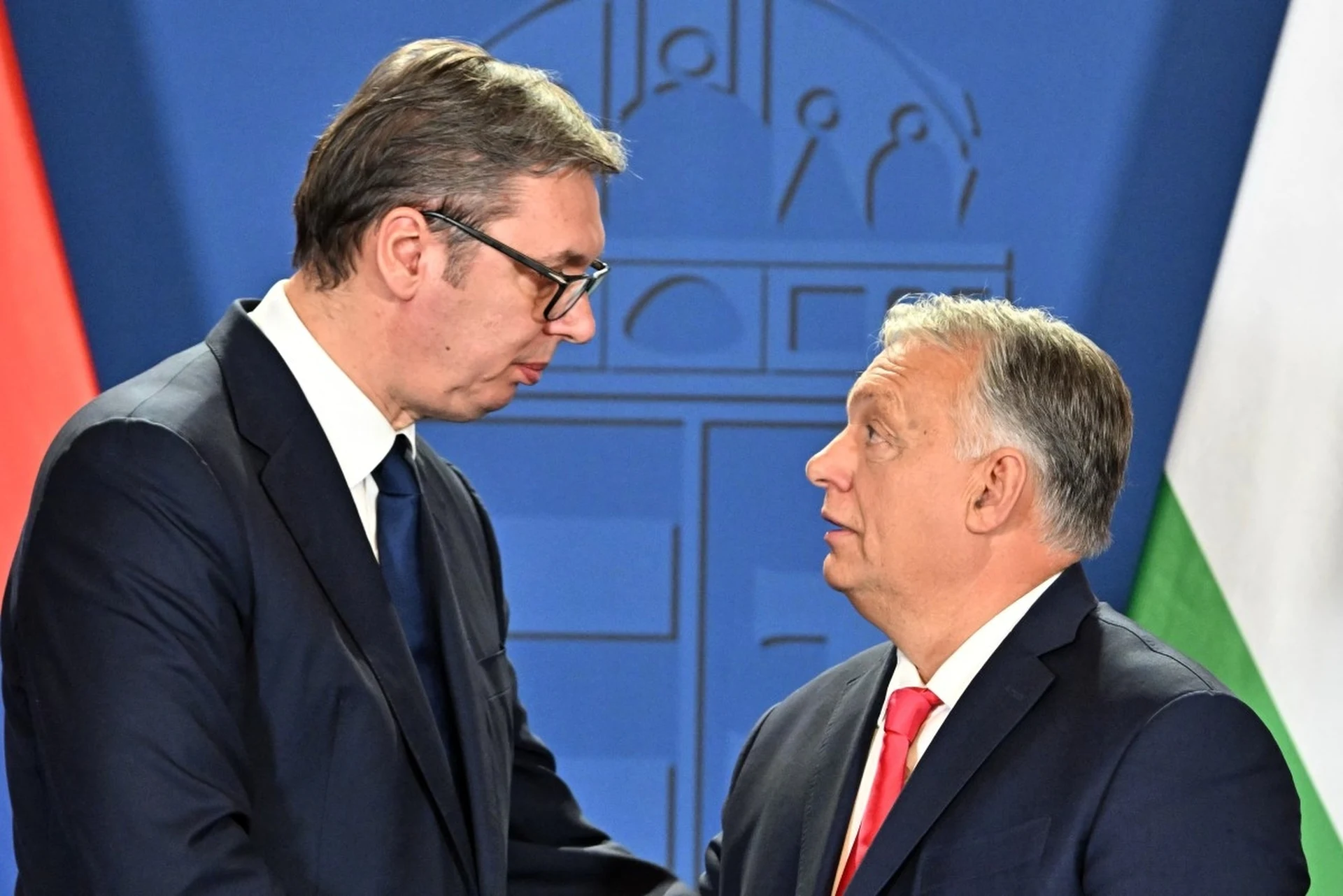 turkstream pipeline explosives serbia most probably russian false-flag operation aimed hungary's election ukraine says · post serbian president aleksandar vucic (left) hungarian prime minister viktor orbán 000kty8k6p25mnf7-c124 vučić announced military