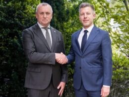 Berehove mayor Zoltán Babják, during a meeting in Budapest with Hungary’s parliamentary election winner, Péter Magyar. Source: Babják Facebook