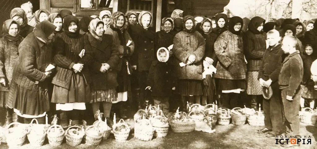 Ukraine Easter traditions blessing 