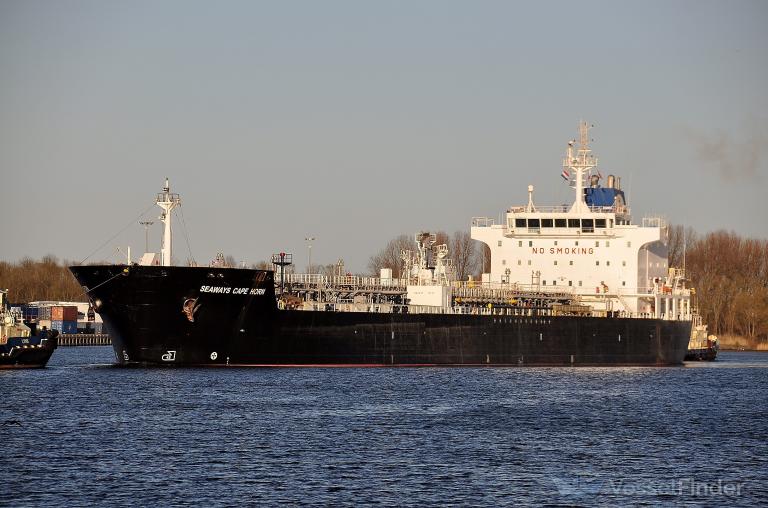 Ukraine’s Sea Drones Blow Hole in Russian Shadow Tanker