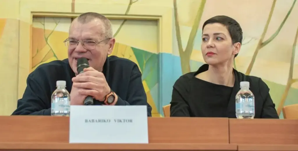 Viktar Babaryka and Maria Kalesnikava at a joint press conference shortly after their release in Ukraine. Photo: lookby.media