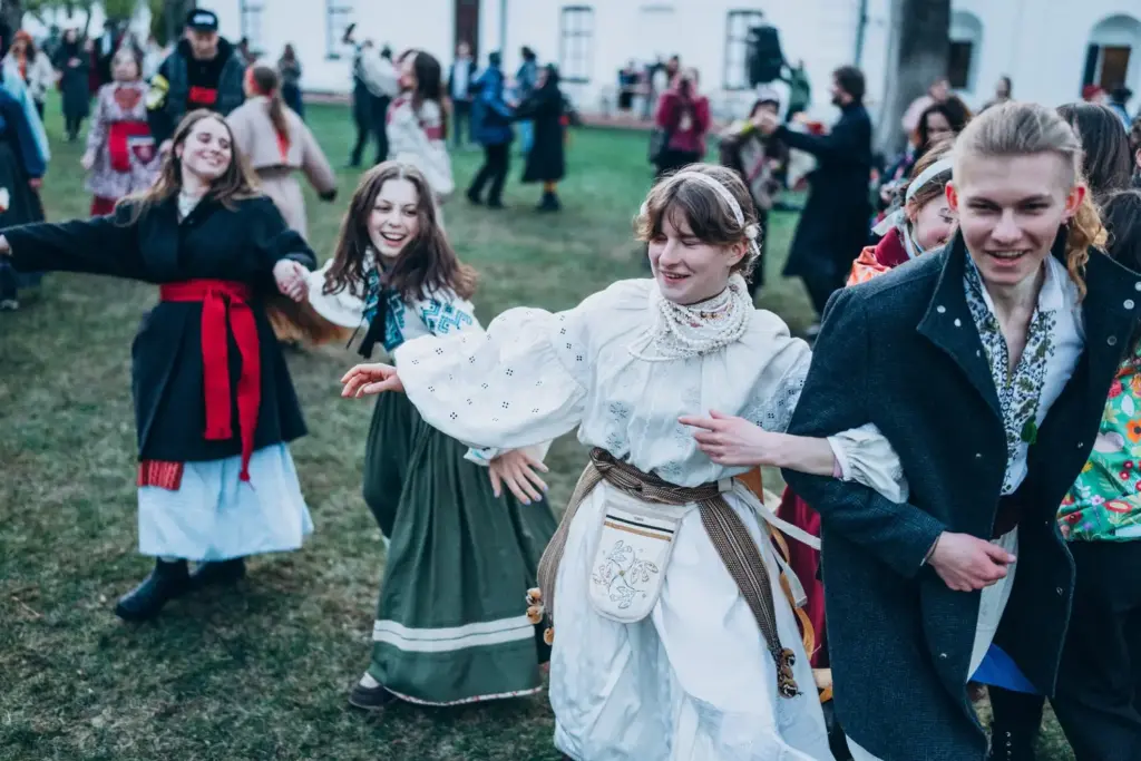 Ukrainian traditions easter haivky revival folk songs dancing