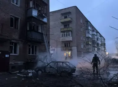 Aftermath of a Russian strike on a residential building in Konotop on 10 April 2026. Photo: Artem Semenikhin