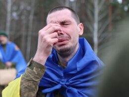 A Ukrainian soldier reacts after returning from the Russian captivity. Source: The Coordination Headquarters for the Treatment of Prisoners of War