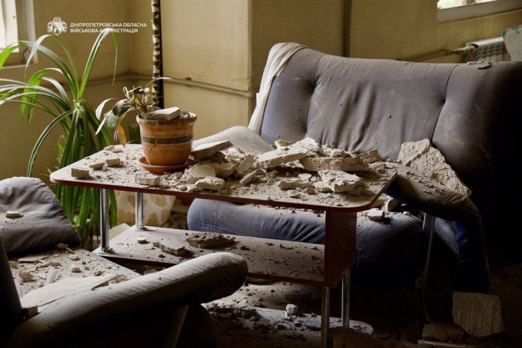 Russia attacked Dnipro for more than 10 hours. Five people are dead, up to six may still be under rubble