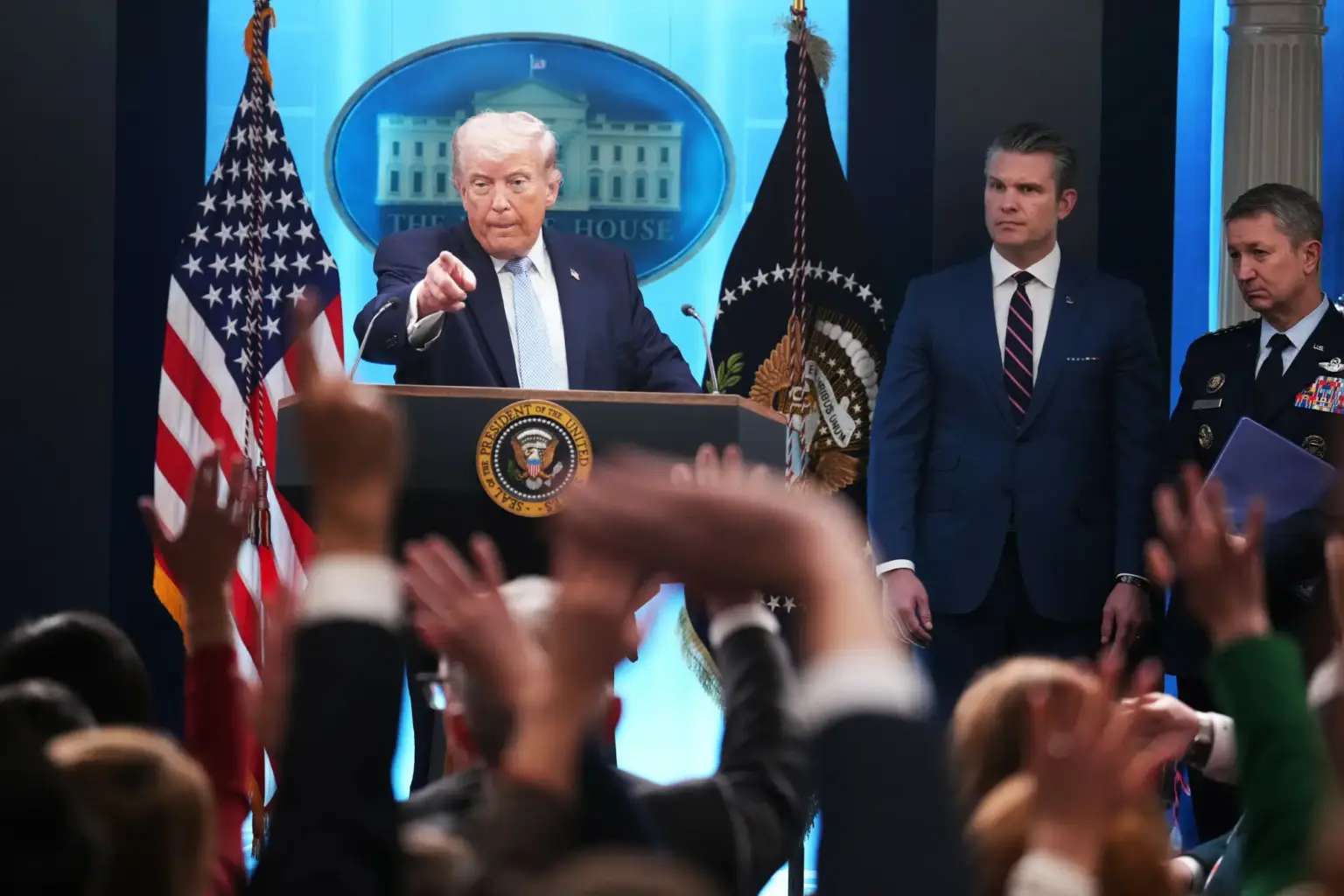 Trump iran war briefing