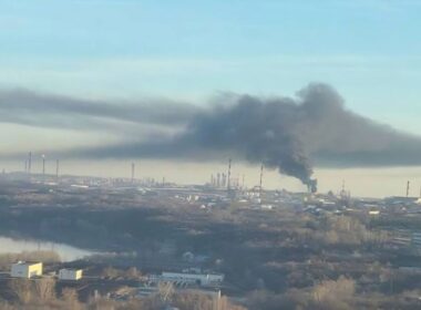 ukraine's drones return bashneft-novoil refinery ufa 1300 km front — primary distillation unit burning again · post black smoke rising over rosneft's bashkortostan following ukrainian drone strike 2 2026 exilenova+