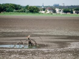 occupied donetsk's drinking water crisis so bad russia now proposing heavy-metal-laced drainage substitute · post dried-out bed khanzhenkovske reservoir krynka river donetsk oblast which ceased exist body 2025 ханжонківське водосховище