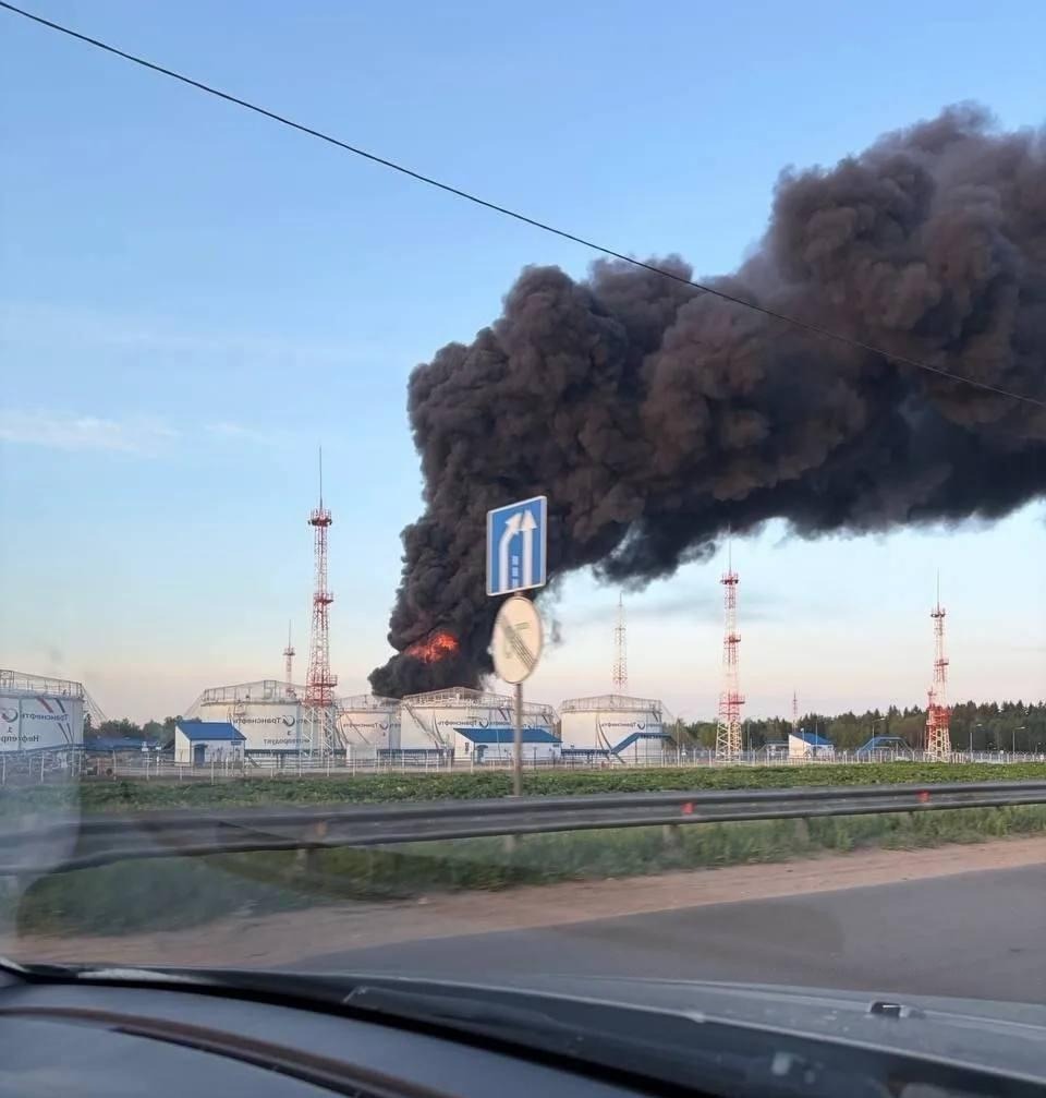drones set moscow region fuel military sites fire russia claims downed more than 1000 · post elma technopark zelenograd part after ukrainian drone strike 17 2026 пожежа на території солнечногорську